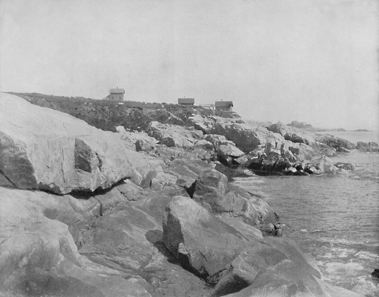 岸边，马萨诸塞州马布尔黑德，建于1897年。 作者 不明
