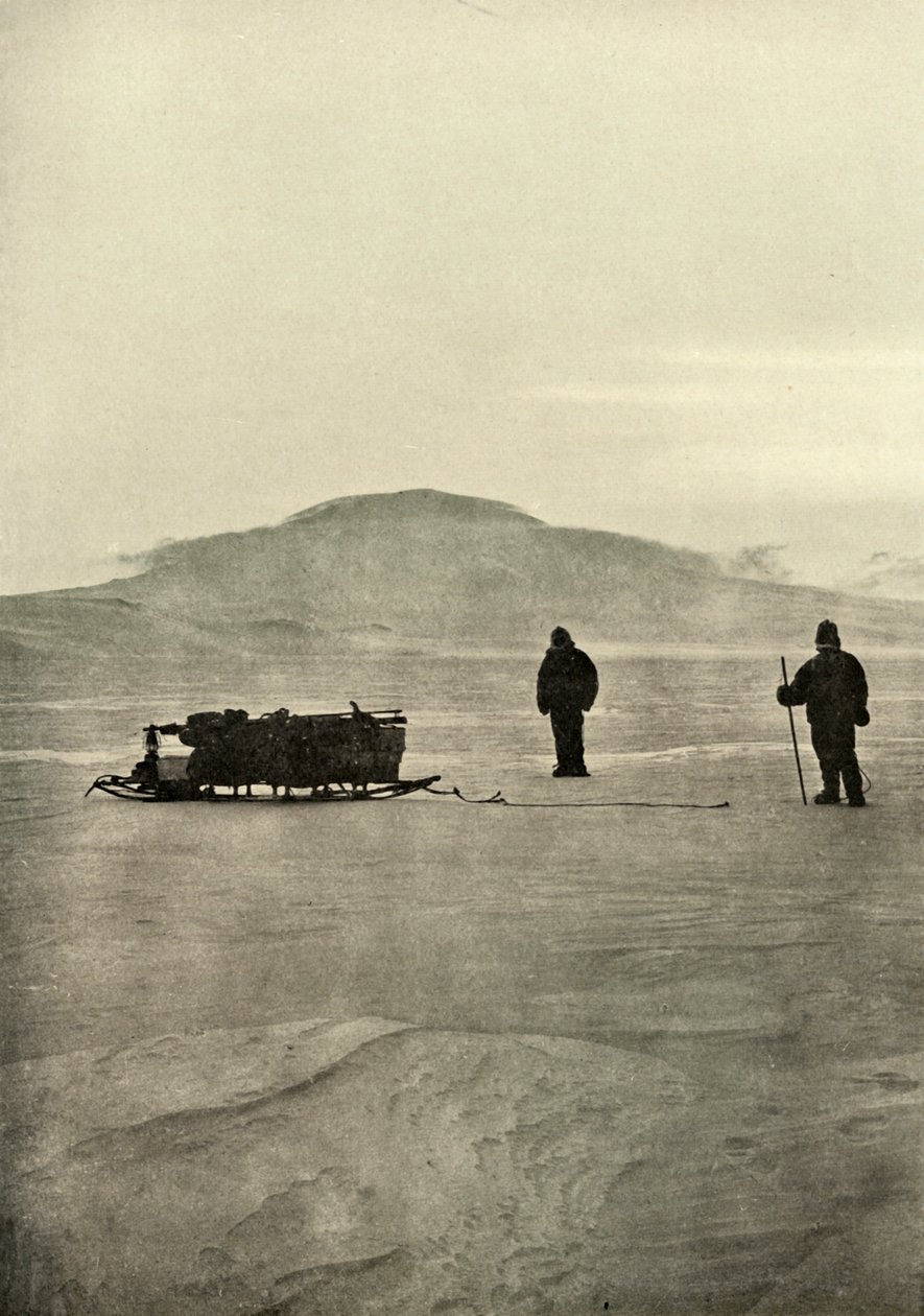 1909年，c1908，在太阳回来之前在障碍物上雪橇 作者 不明