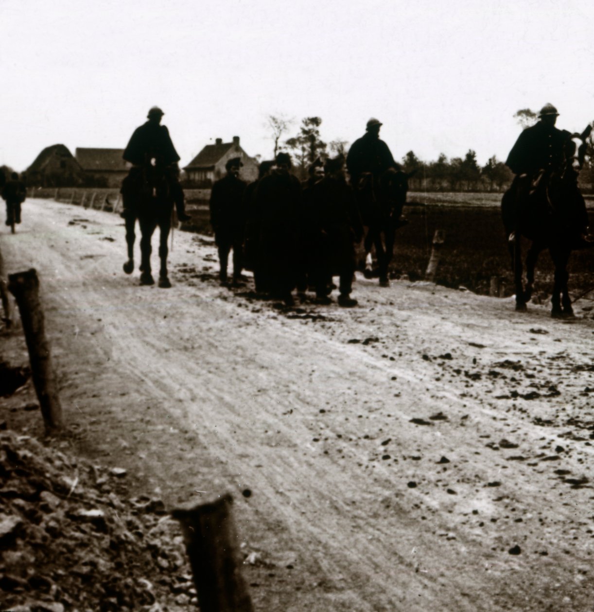 士兵在路上，c1914-c1918 作者 不明