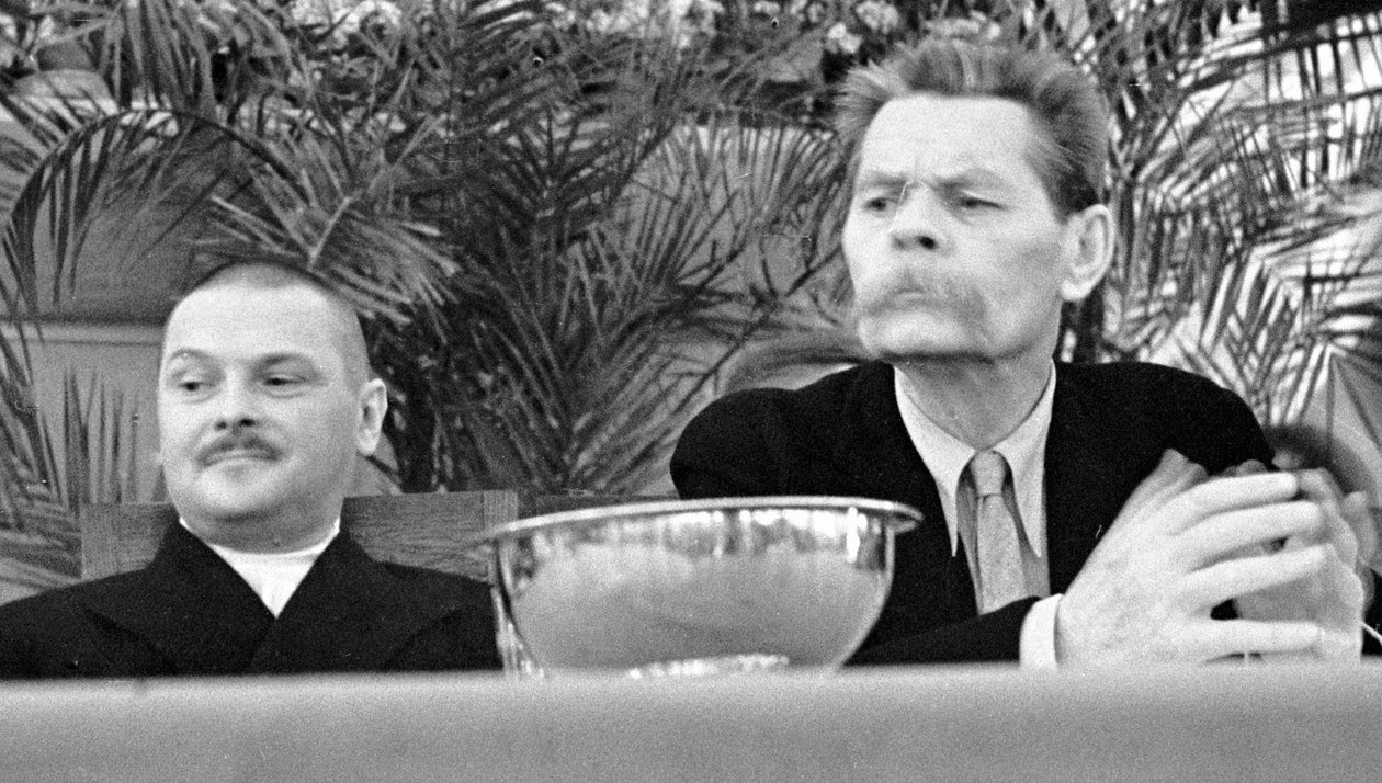 苏联政治家Andrei Zhdanov和俄罗斯作家Maxim Gorky，1934年 作者 不明