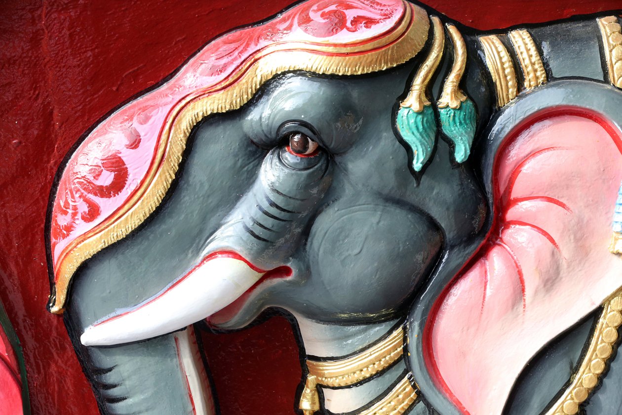Sri Vadapathira Kaliamman印度教庙宇。大象。新加坡 作者 不明