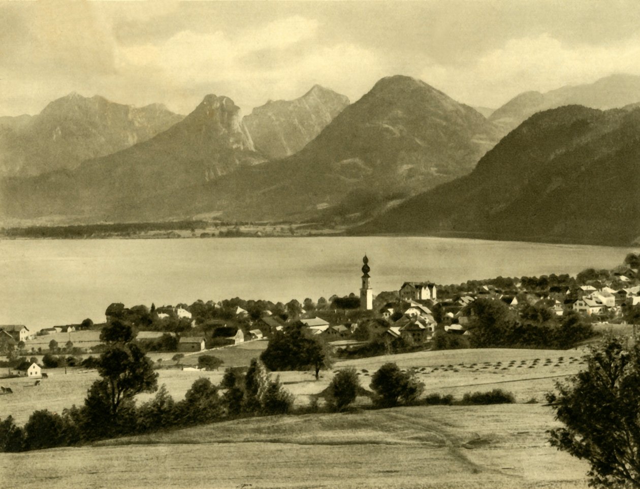 奥地利沃尔夫冈湖圣吉尔根，约建于1935年。 作者 不明