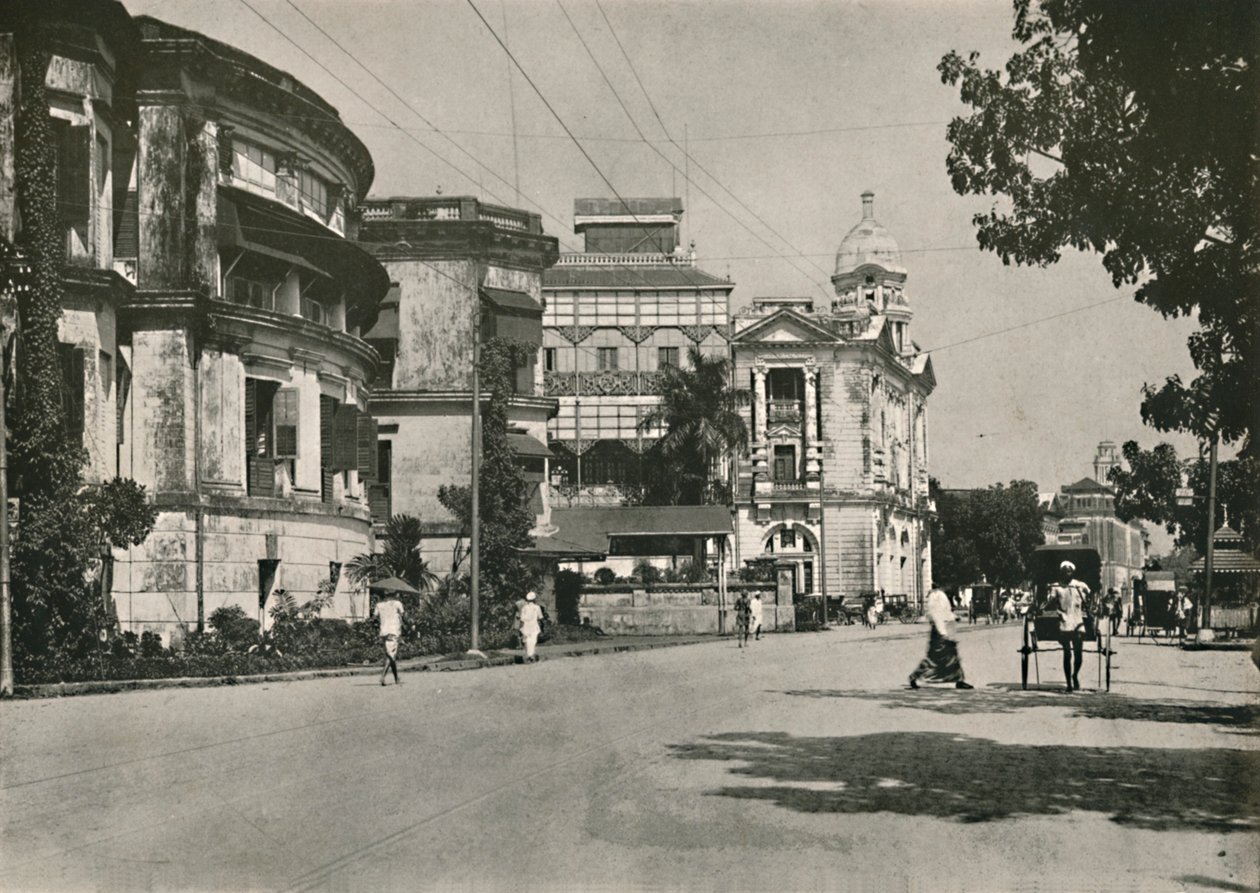 仰光Strand Road。 -印度帝国银行邮局。海关的距离，1900年。 作者 不明