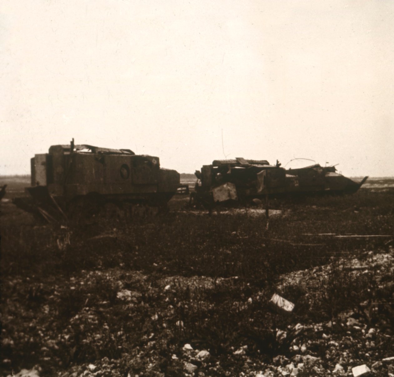 战车，法国北部Juvincourt，c1914-c1918 作者 不明