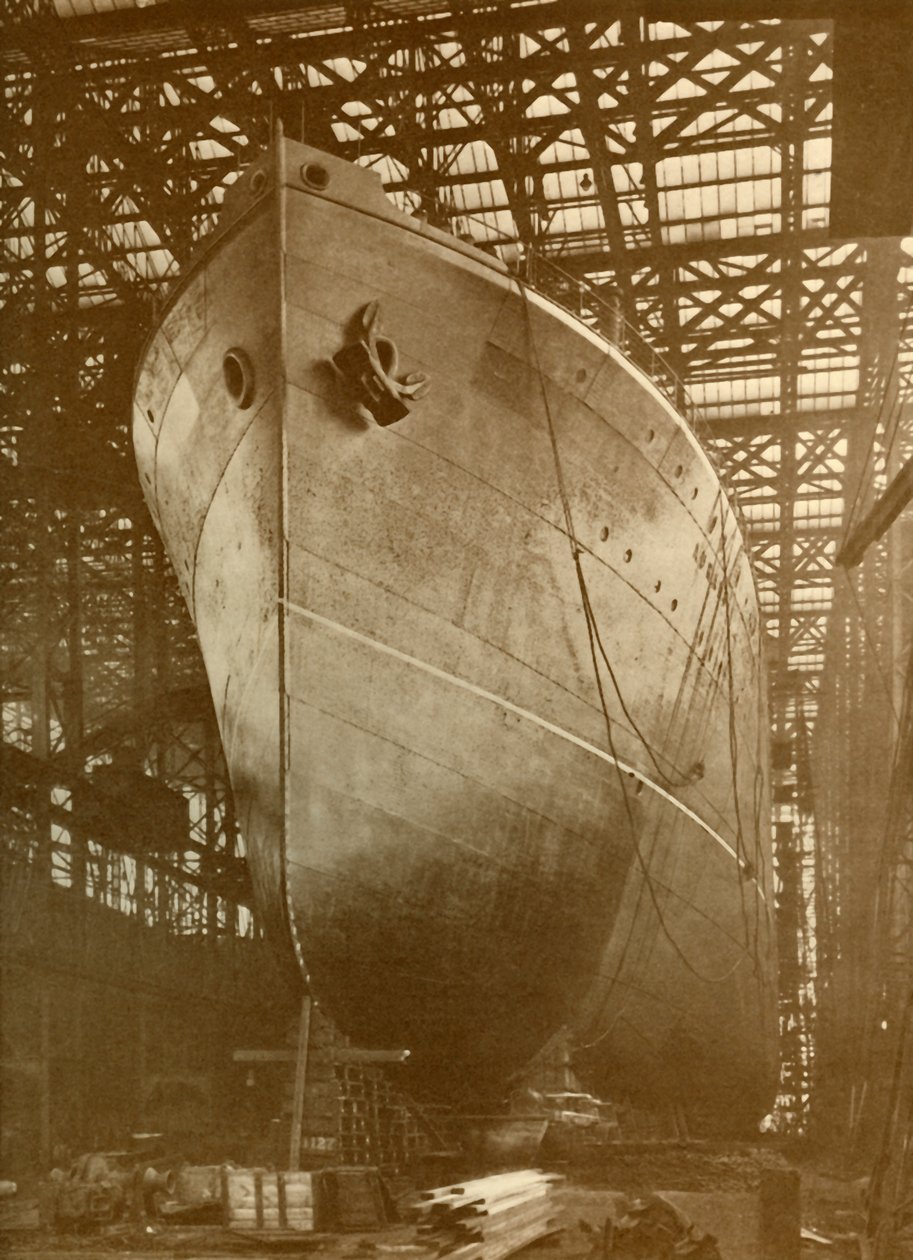 1930年，泰恩河畔纽卡斯尔的Cunard Aurania存货14,000吨。 作者 不明