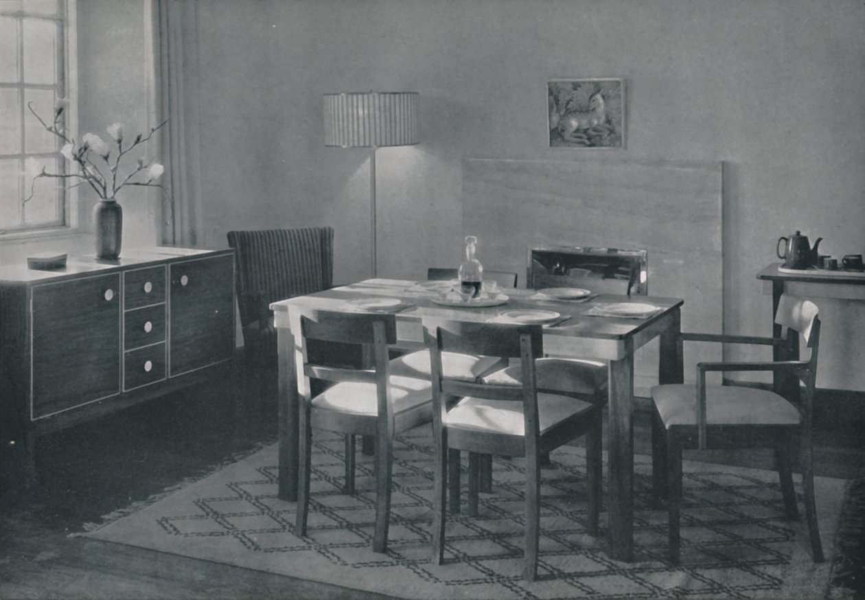 餐厅-胡桃木和无花果家具，1942年。 作者 不明