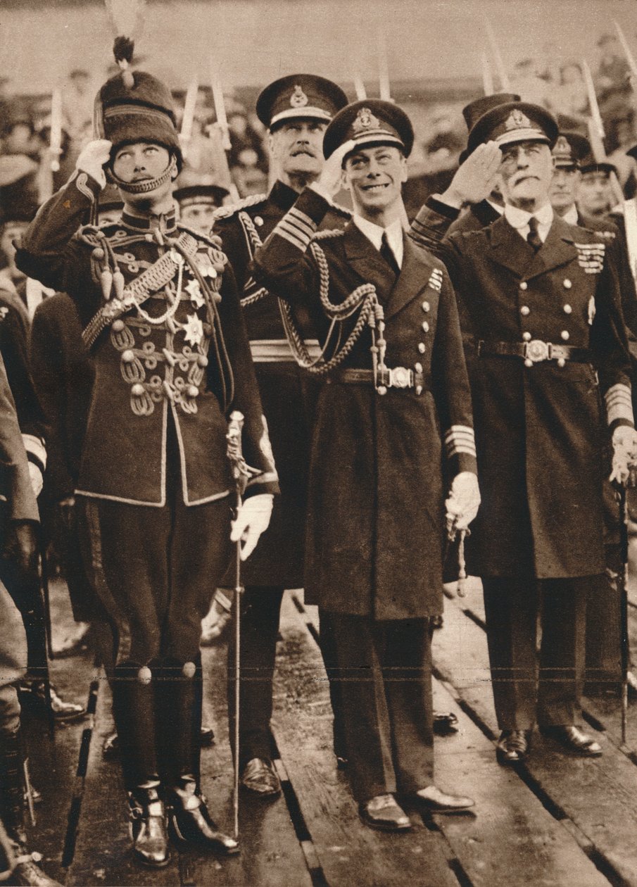 1925年，约克公爵和亨利亲王在朴茨茅斯欢迎威尔士亲王 作者 不明