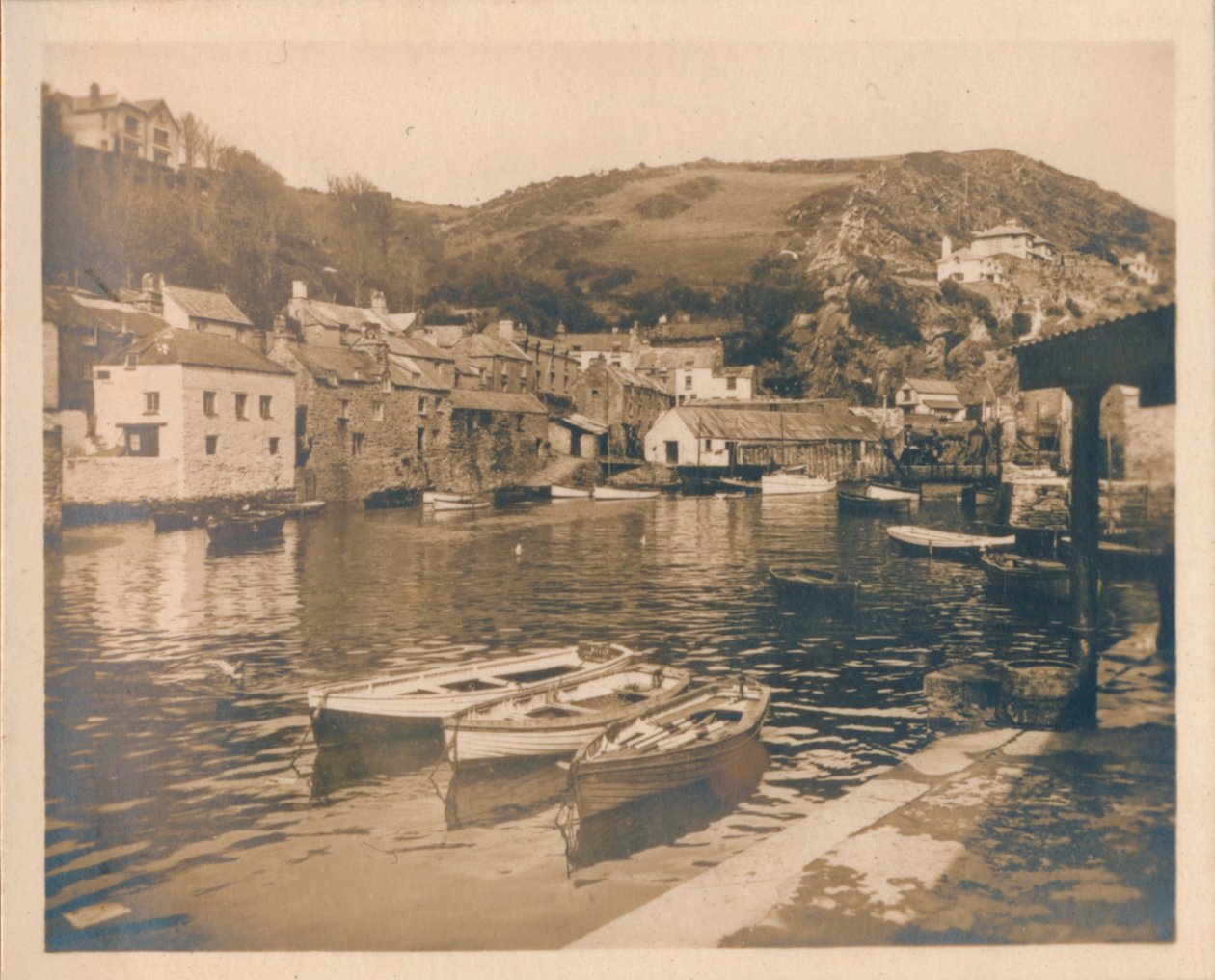 内港-Polperro，1927年 作者 不明