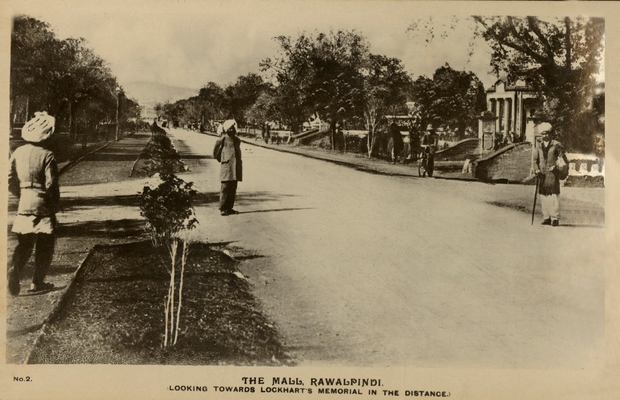拉瓦尔品第购物中心-远处的托沃兹·洛克哈特纪念堂（c1918-c1939）。 作者 不明