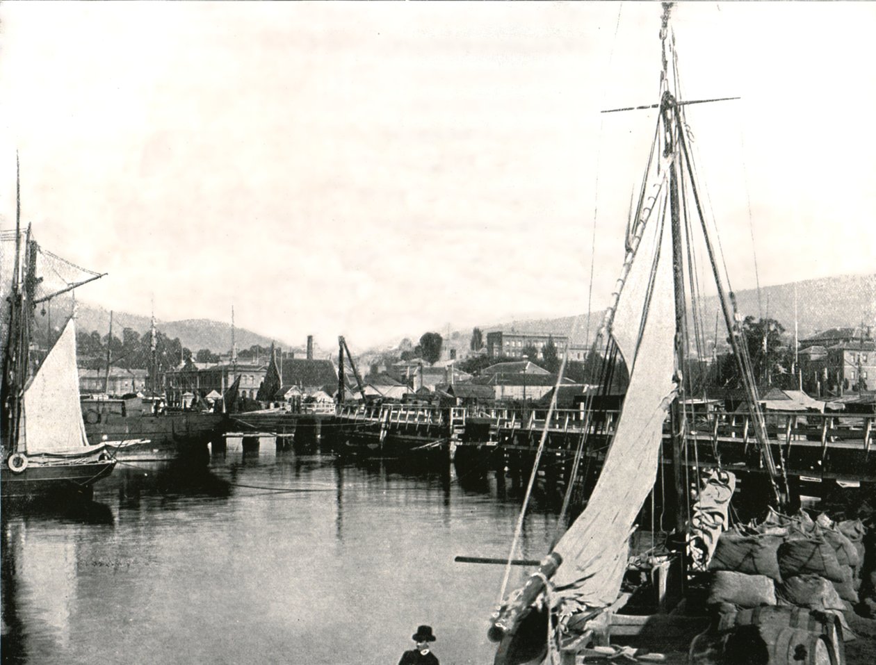 澳大利亚塔斯马尼亚州霍巴特港，1895年。 作者 不明