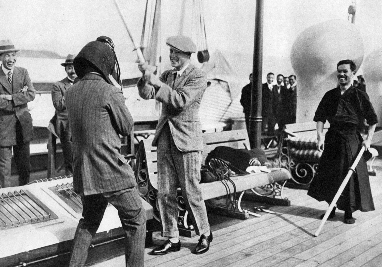 威尔士亲王测试日本击剑头盔，日本，1922年 作者 不明