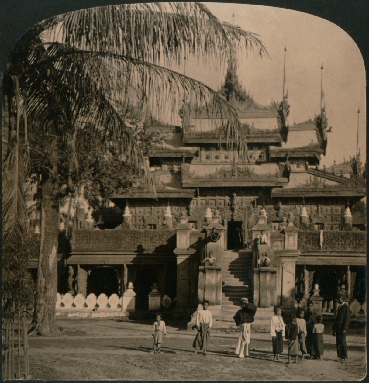 皇后区金寺，东方建筑的瑰宝，曼德勒，缅甸，1907年 作者 不明