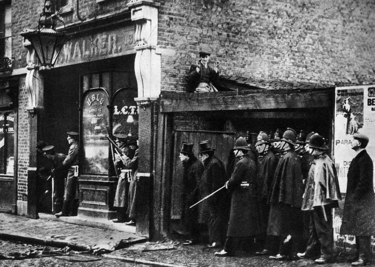 悉尼街（Sidney Street）围困，白教堂，伦敦，1911年，1935年 作者 不明