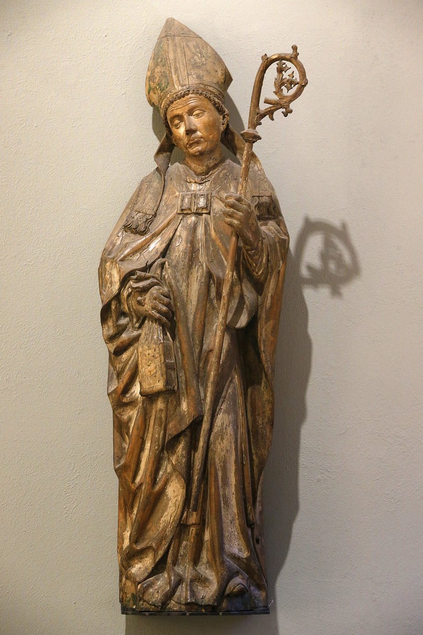 The Victoria and Albert Museum. Bishop saint. Germany. About 1470-80. Limewood with traces of paint. United kingdom 作者 不明