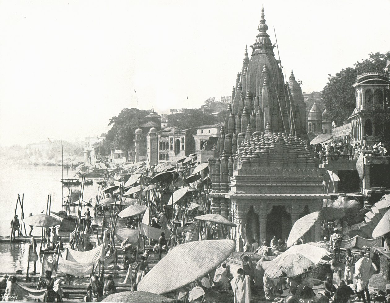 1895年，印度贝纳雷斯，毗湿奴池塘和加德山。 作者 不明