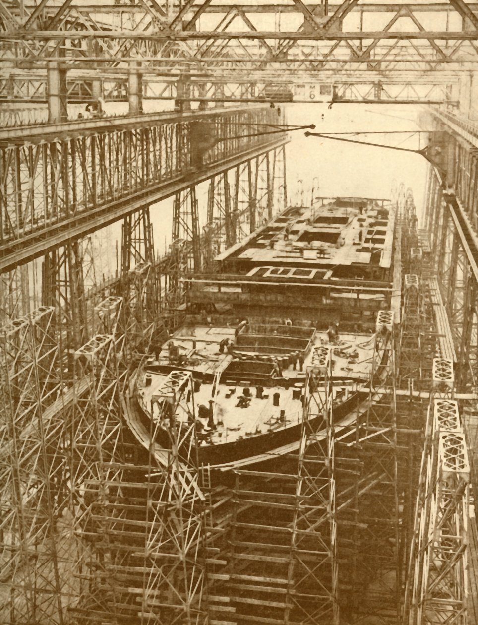 建造中的白星班轮（Dolin）正在建造中，c1930年。 作者 不明