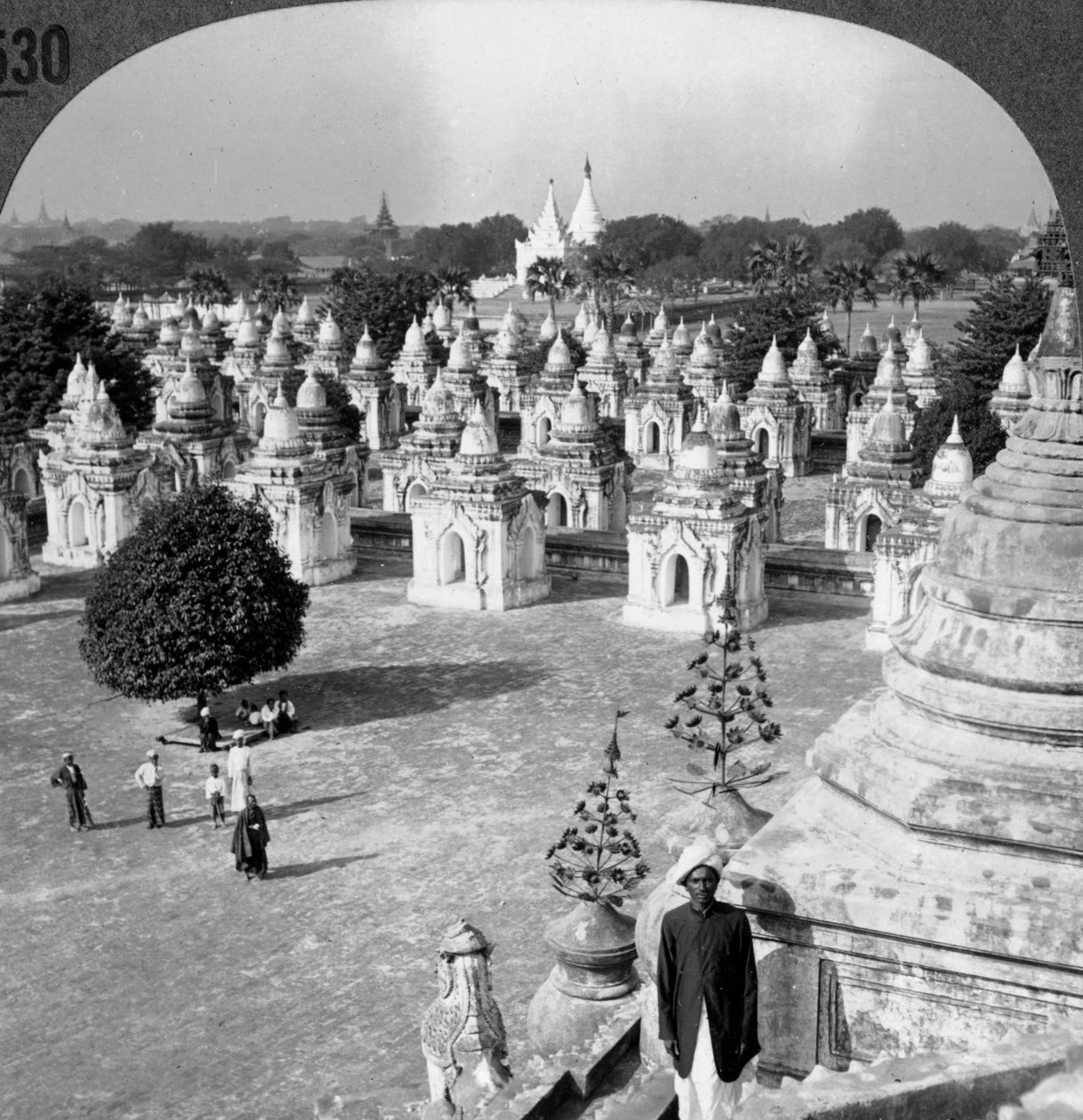 1900年代，缅甸曼德勒，450塔的北部 作者 不明