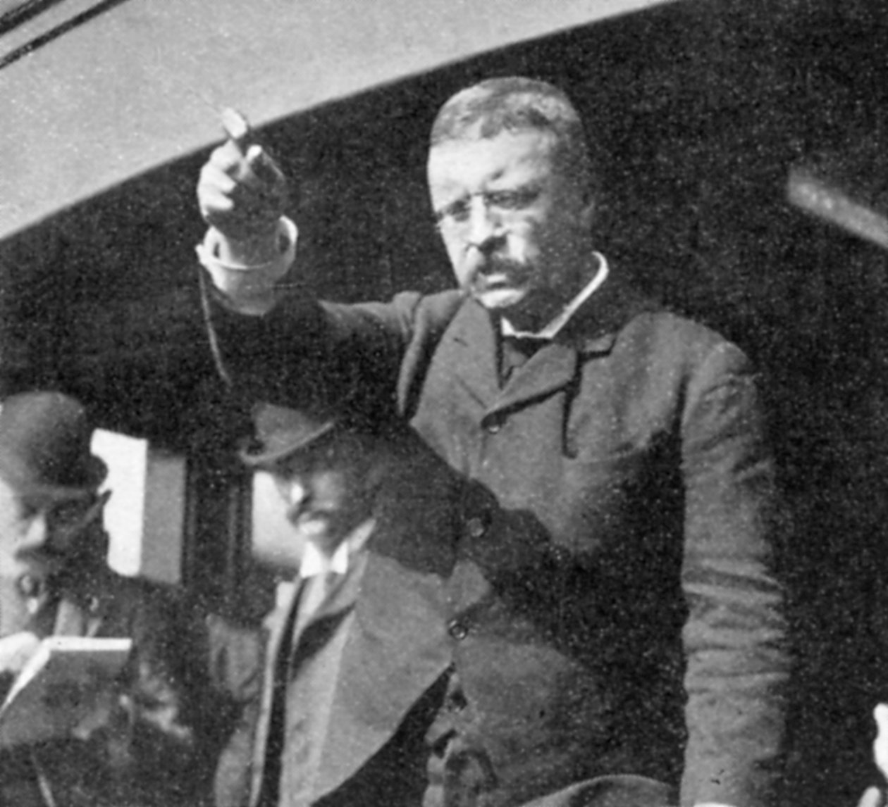 西奥多·罗斯福（Theodore Roosevelt）在1901年在纽约州的一次会议上讲话 作者 不明