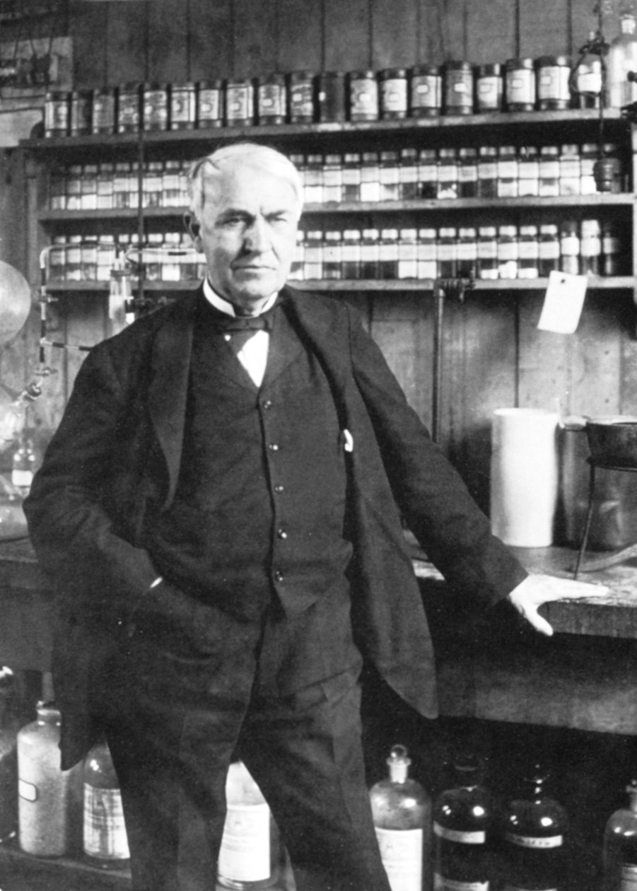 托马斯·阿尔瓦·爱迪生（Thomas Alva Edison），1880年代后期在门洛帕克（Menlo Park） 作者 不明