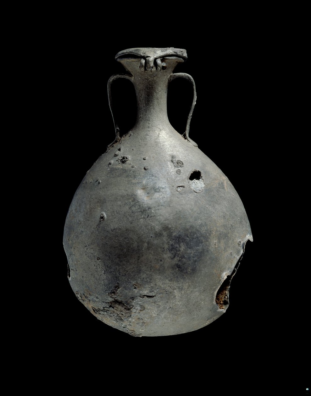 带盖锡铅合金烧瓶，第十八王朝，约公元前1540-公元前1292年 作者 不明
