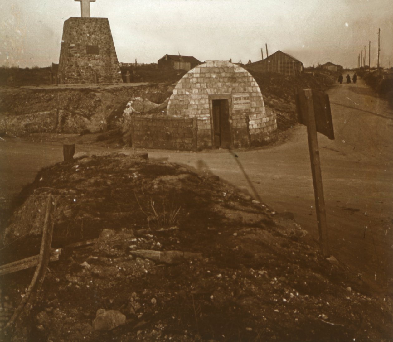 朝法国北部的维米（Vimy）出发，c1914-c1918 作者 不明