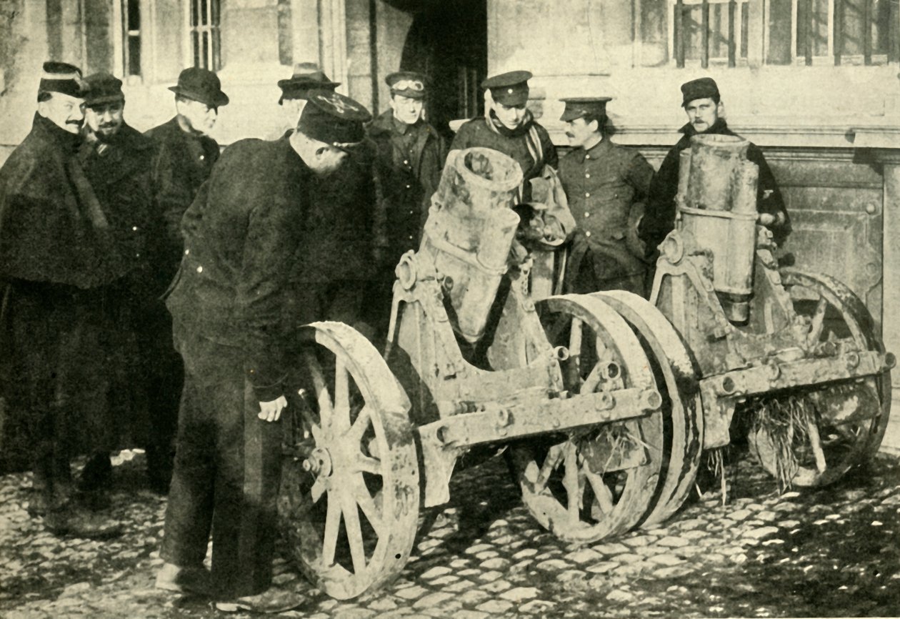 第一次世界大战，1914年，c1920年从德国人手中俘获的战mortar。 作者 不明