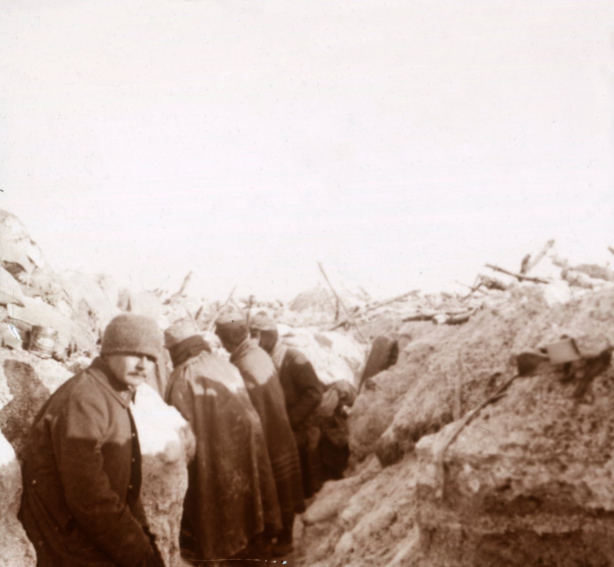 法国北部塔胡尔（Tahure）战ren，c1914-c1918 作者 不明