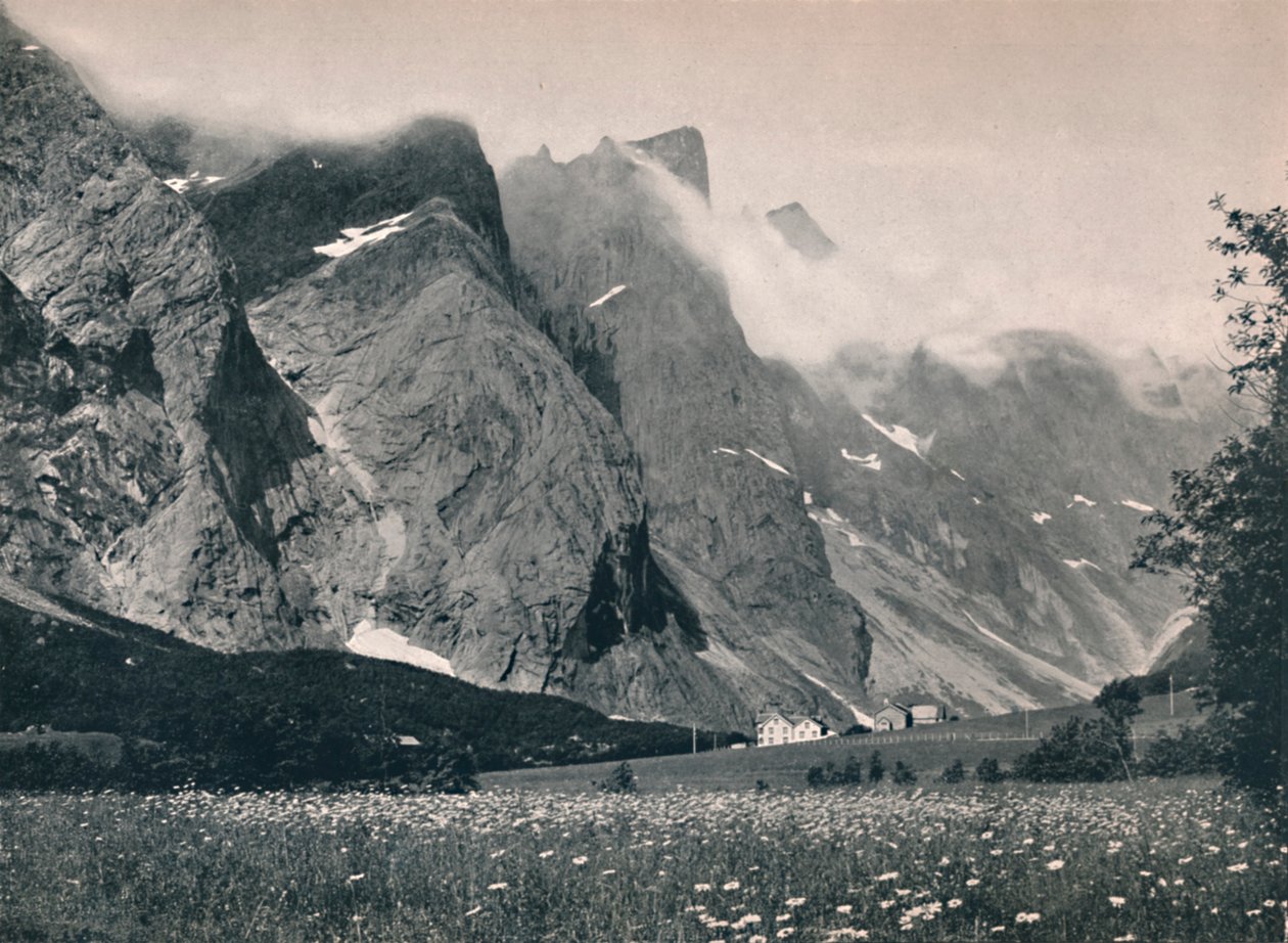 Troldtinderne，1914年。 作者 不明