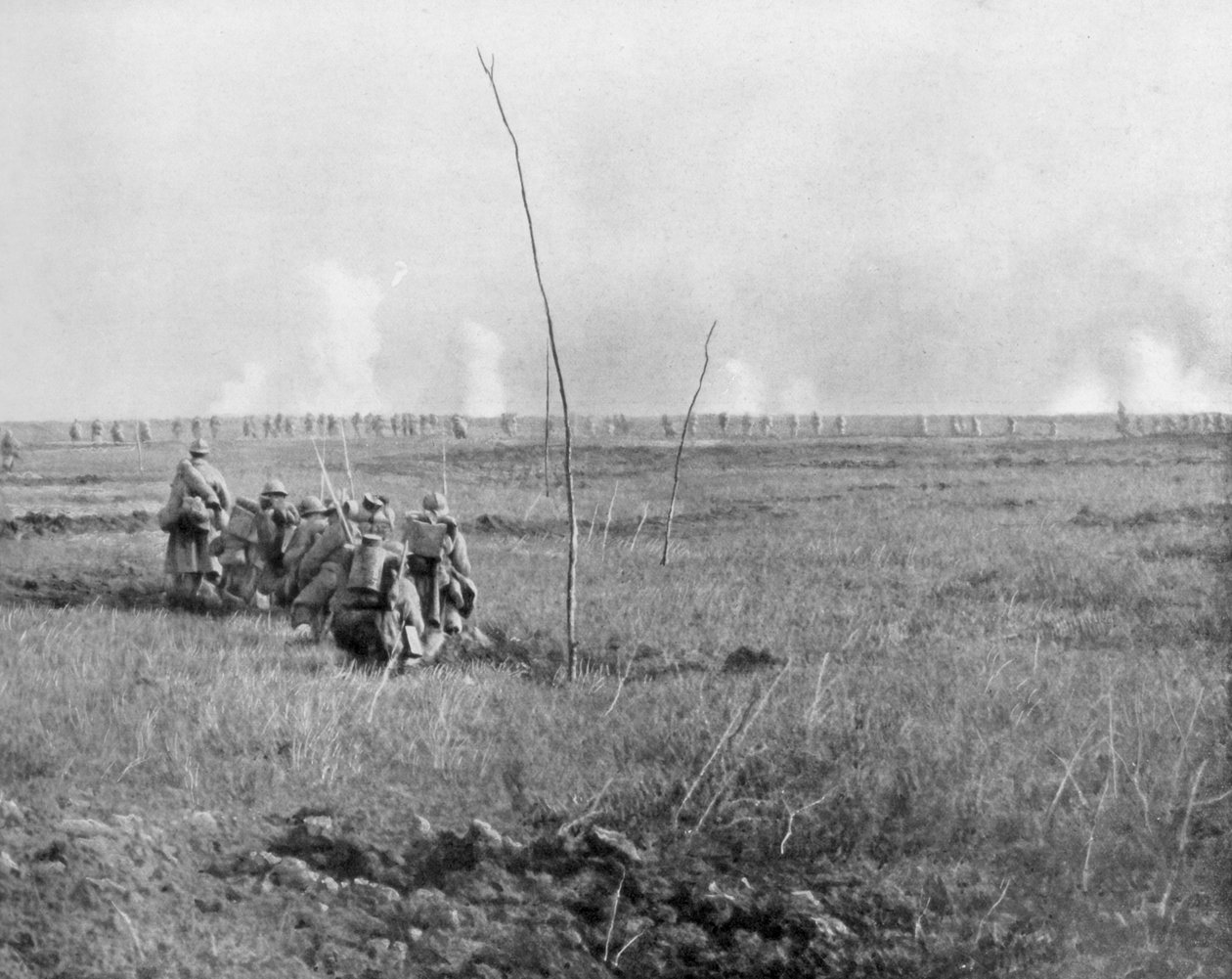 1917年5月5日，法国Chemin des Dames，部队攻击敌人的战es 作者 不明
