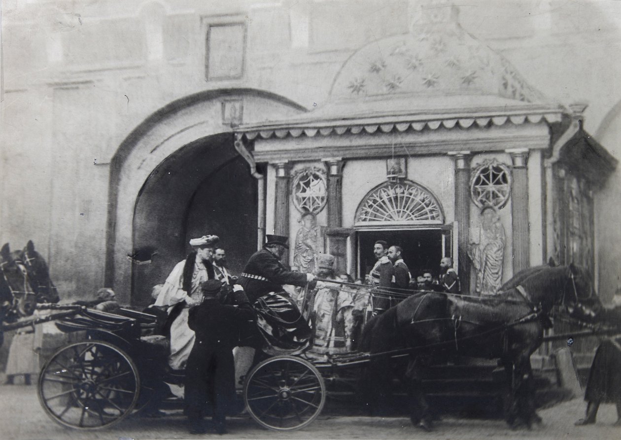 1900年，沙皇亚历山大·费奥多罗夫娜（Tsarina Alexandra Fyodorovna）参观伊比利亚教堂，俄罗斯莫斯科 作者 不明