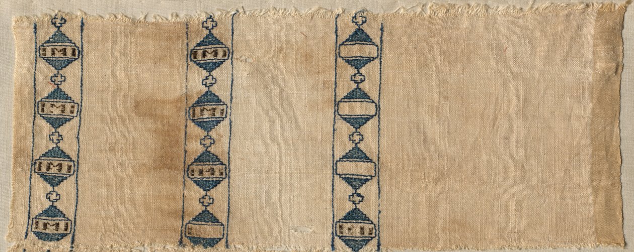 围巾或头饰的两个碎片，1300年代。 作者 不明