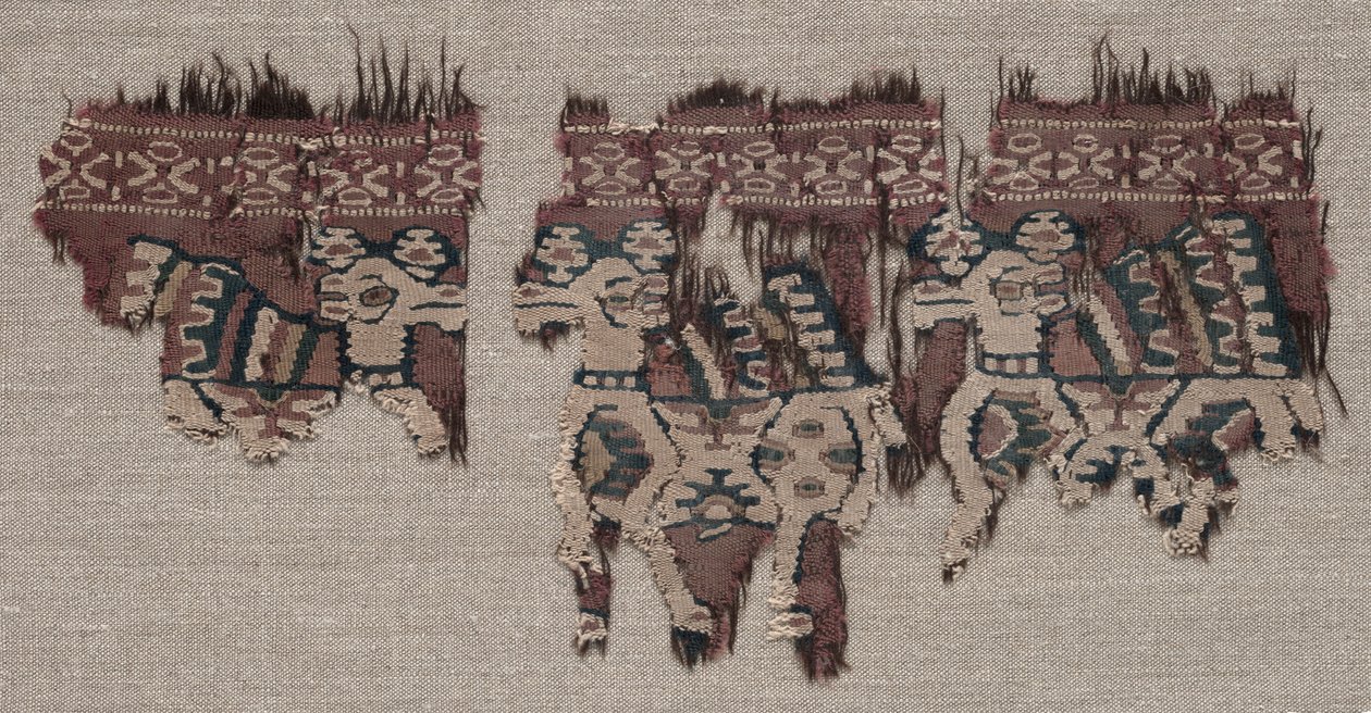 700年代末-800年代初，两件装在服装上的边界碎片。 作者 不明