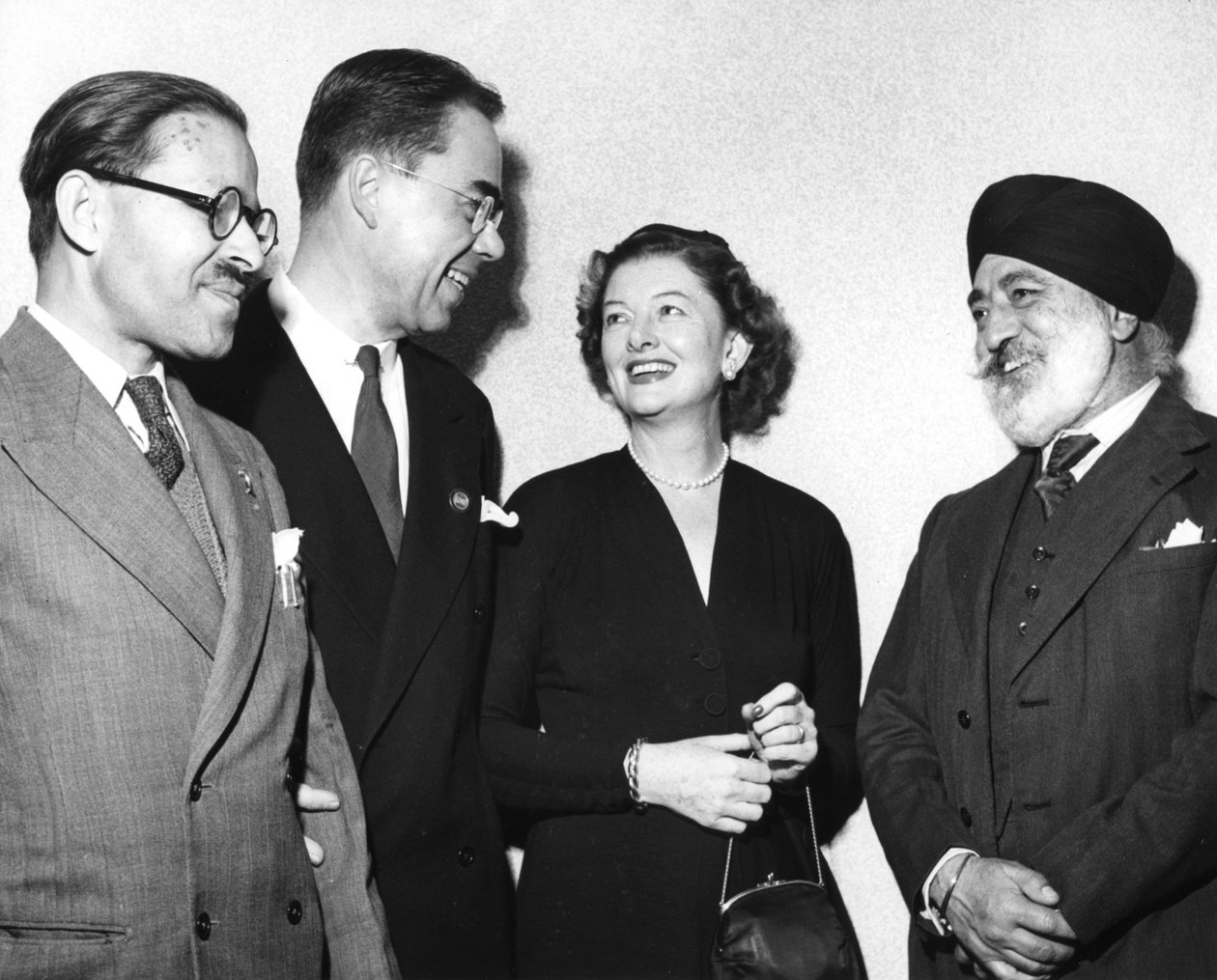 1952年11月，联合国教科文组织大会在巴黎举行 作者 不明