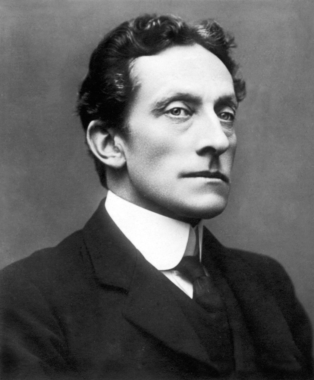 英国：演员/经理约翰斯顿-福布斯-罗伯逊 (16/1/1853-6/11/1937 ) 作者 不明