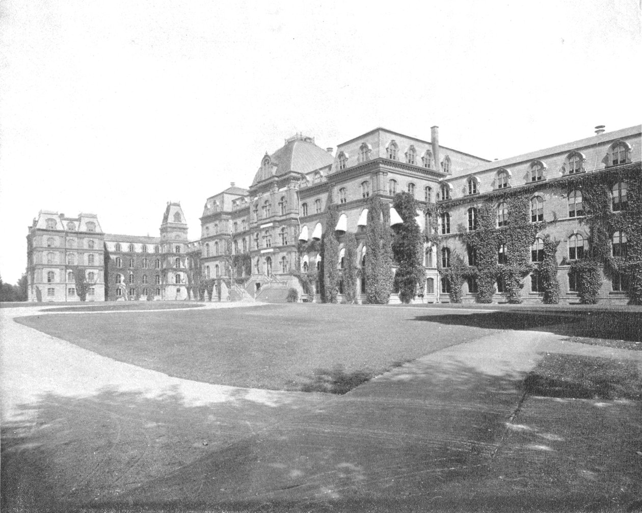 美国纽约州波基普西市的瓦萨学院，建于1900年。 作者 不明