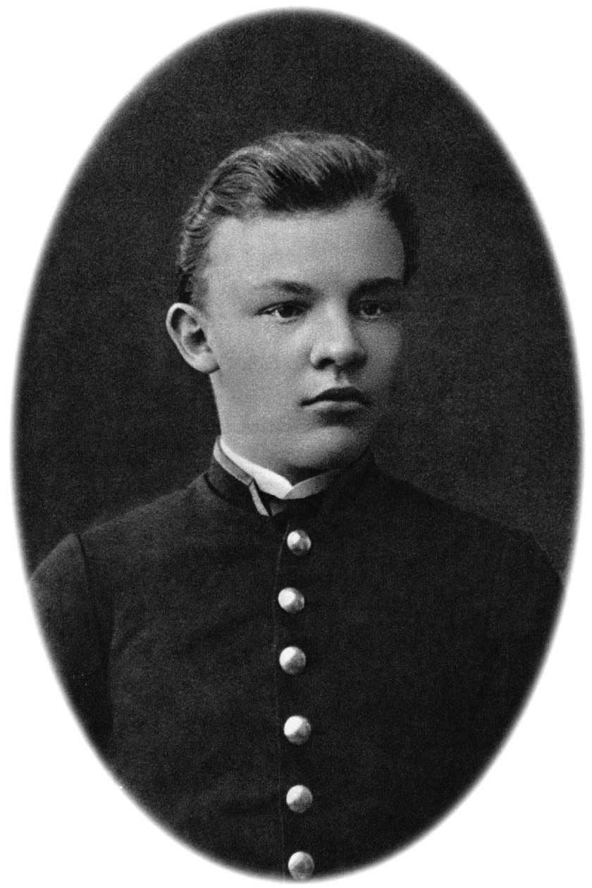 弗拉基米尔·乌里扬诺夫·列宁（Vladimir Ulyanov Lenin），1879年在俄罗斯辛比尔斯克（Simbirsk）读语法学校 作者 不明