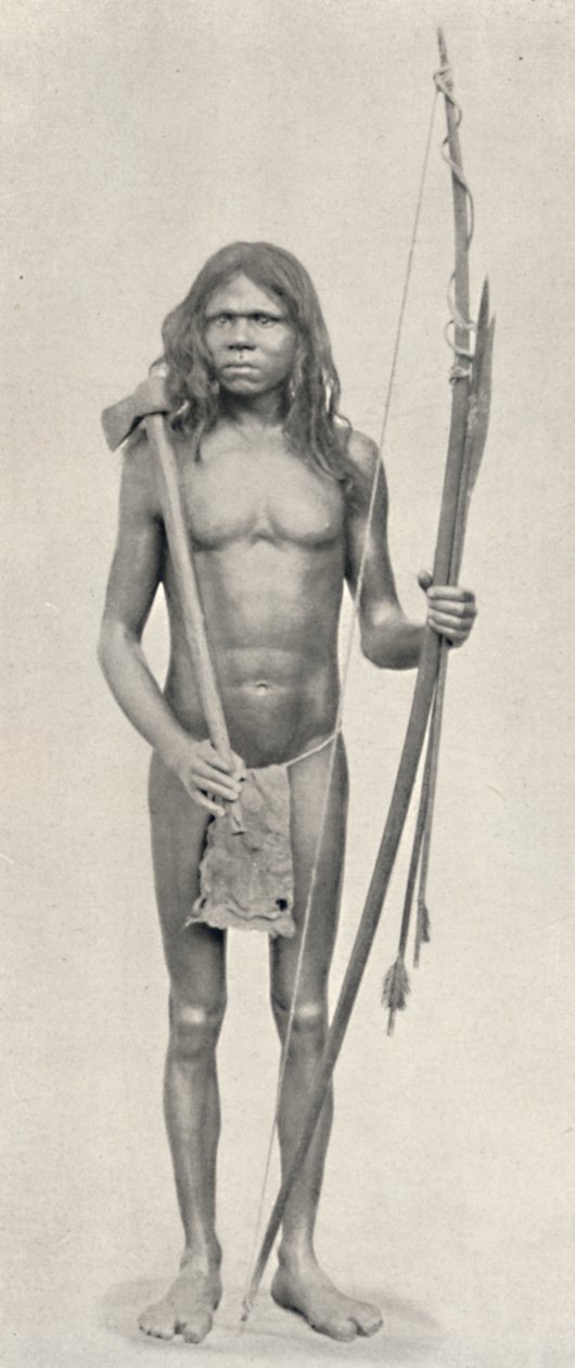蝴蝶结，箭和斧头的Wedda，1926年 作者 不明