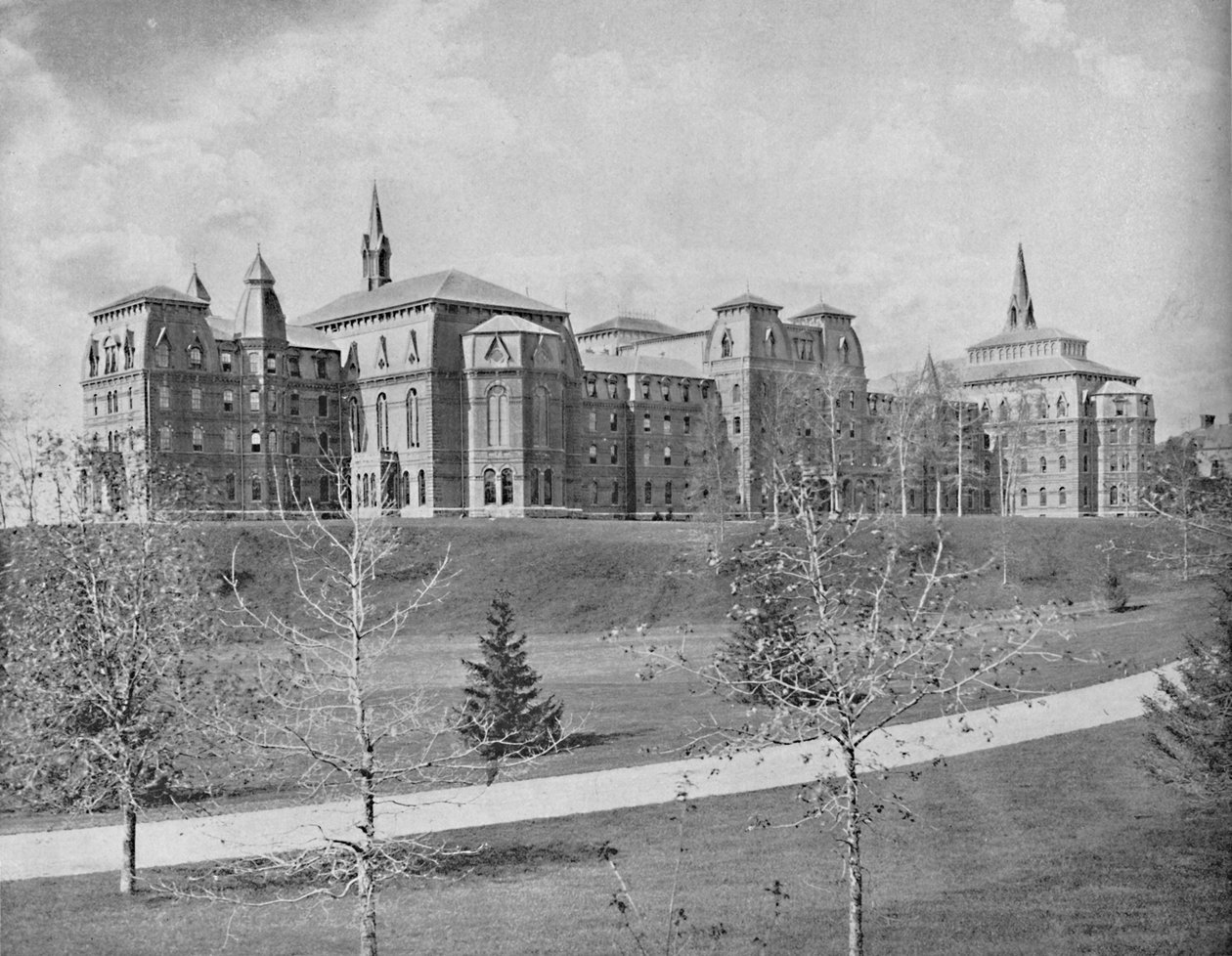 马萨诸塞州韦尔斯利市韦尔斯利学院，约1897年。 作者 不明