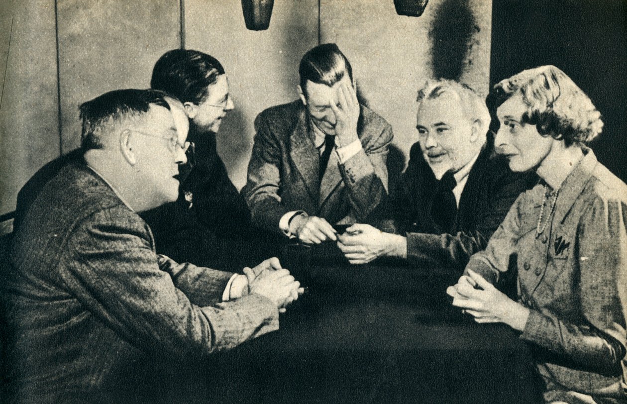 这是什么问题！ 1942年，与唐纳德·麦卡洛（Donald McCullough）在海外进行的“大脑信任计划”。 作者 不明