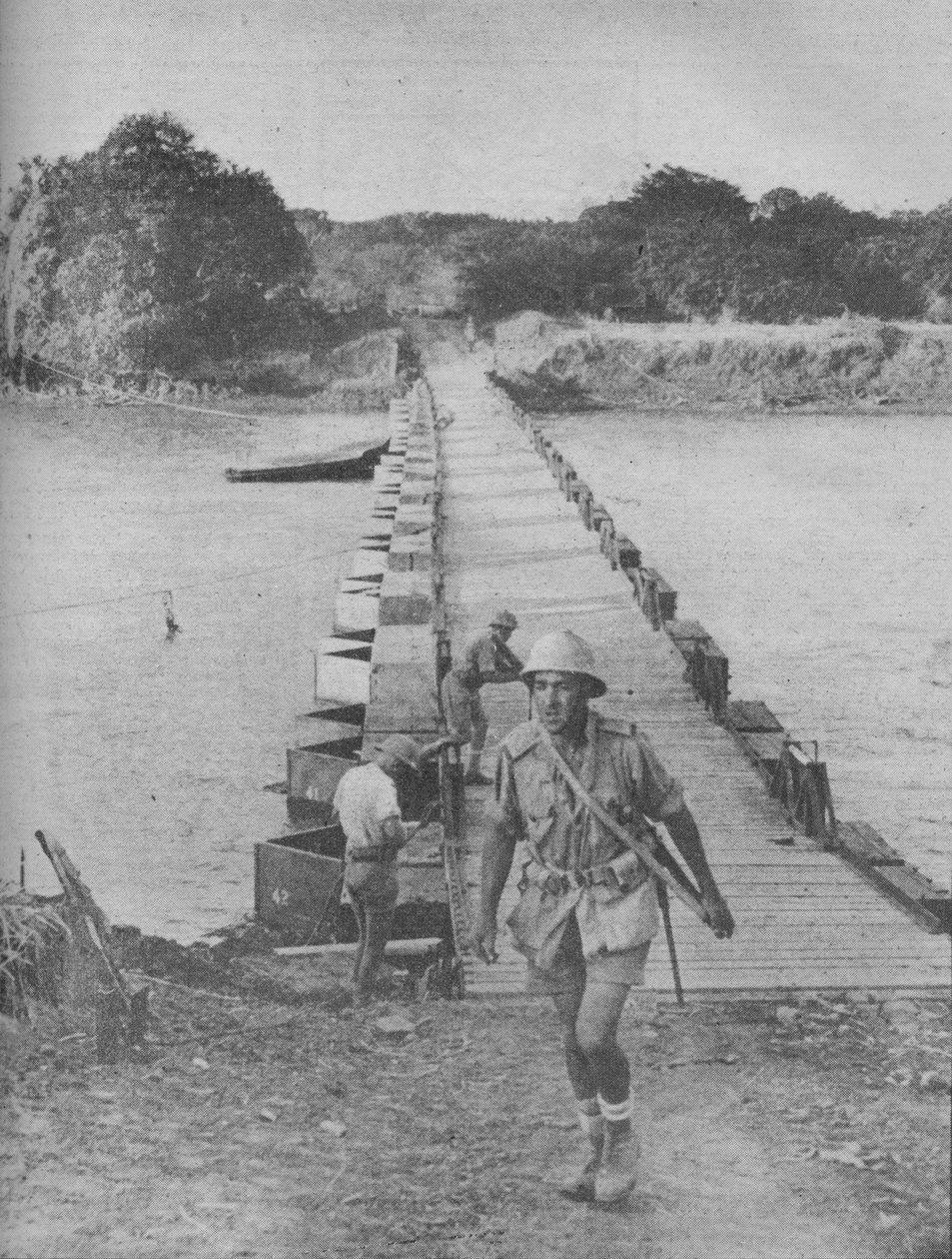 1941年，跳羚横渡胜利的地方。 作者 不明