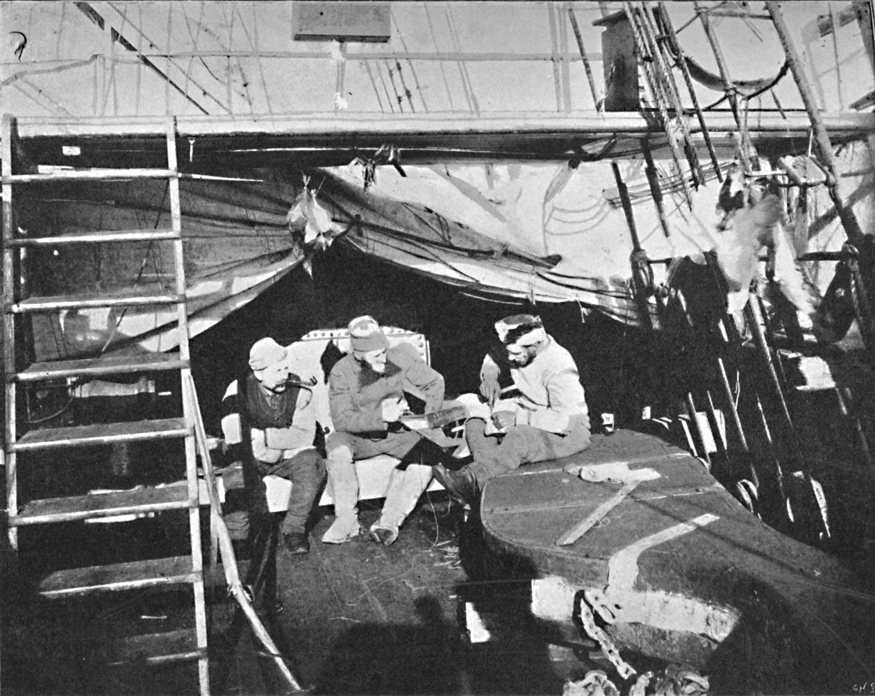 甲板上的车间。 1895年7月，1897年 作者 不明