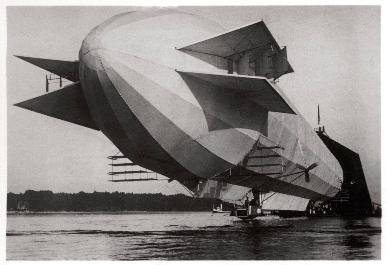 齐柏林飞艇LZ3，由德国陆军购买，并以Z1的形式运行，1906年1933年 作者 不明