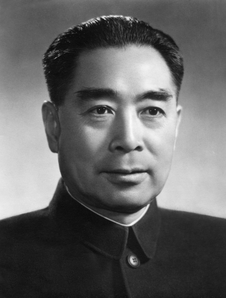中华人民共和国第一任总理周恩来（c1950年代） 作者 不明