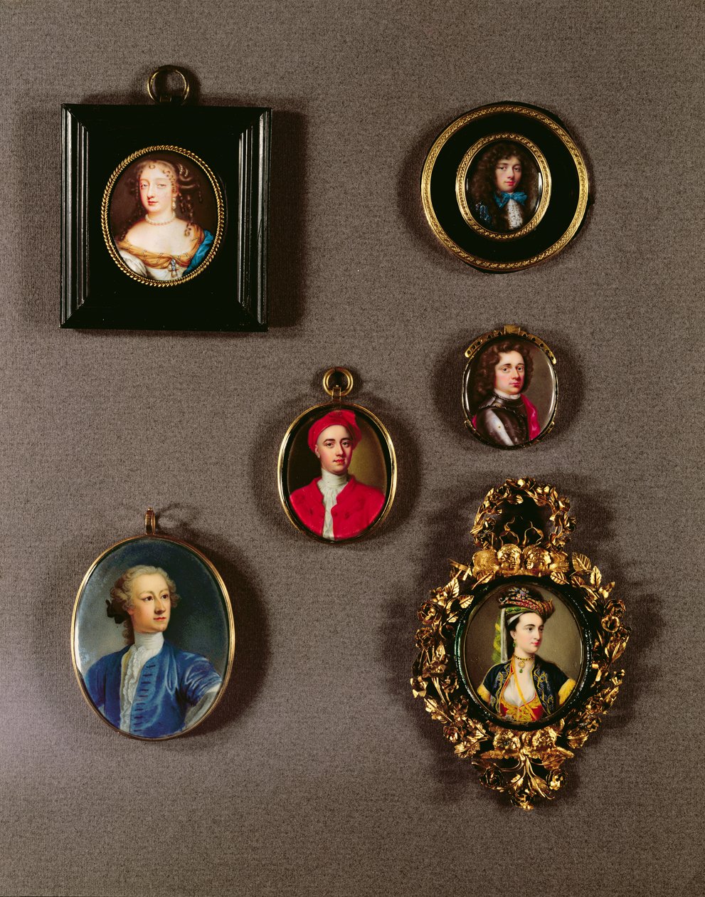 来自LtoR，TtoB的缩影：Frances Teresa Stuart，里士满公爵夫人和Lennox（详见97685）Jean Petitot（1607-91）; Jean Petitot的自画像（1607-91）; Charles Fitzroy，第二任公爵o 作者 未知未知