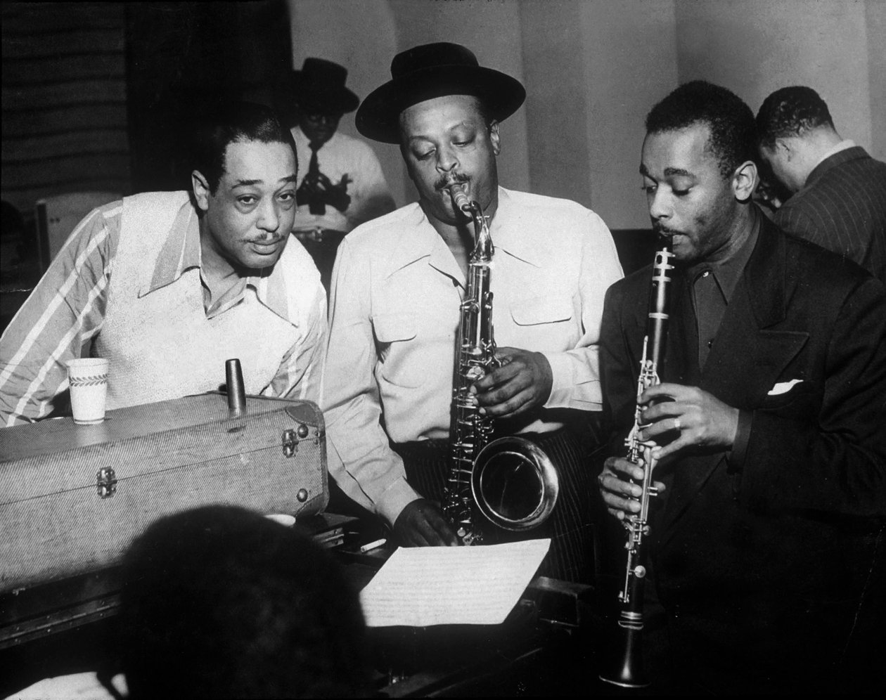 1948年，伯克艾灵顿与本韦伯斯特和吉米汉密尔顿在卡内基音乐厅 作者 未知未知