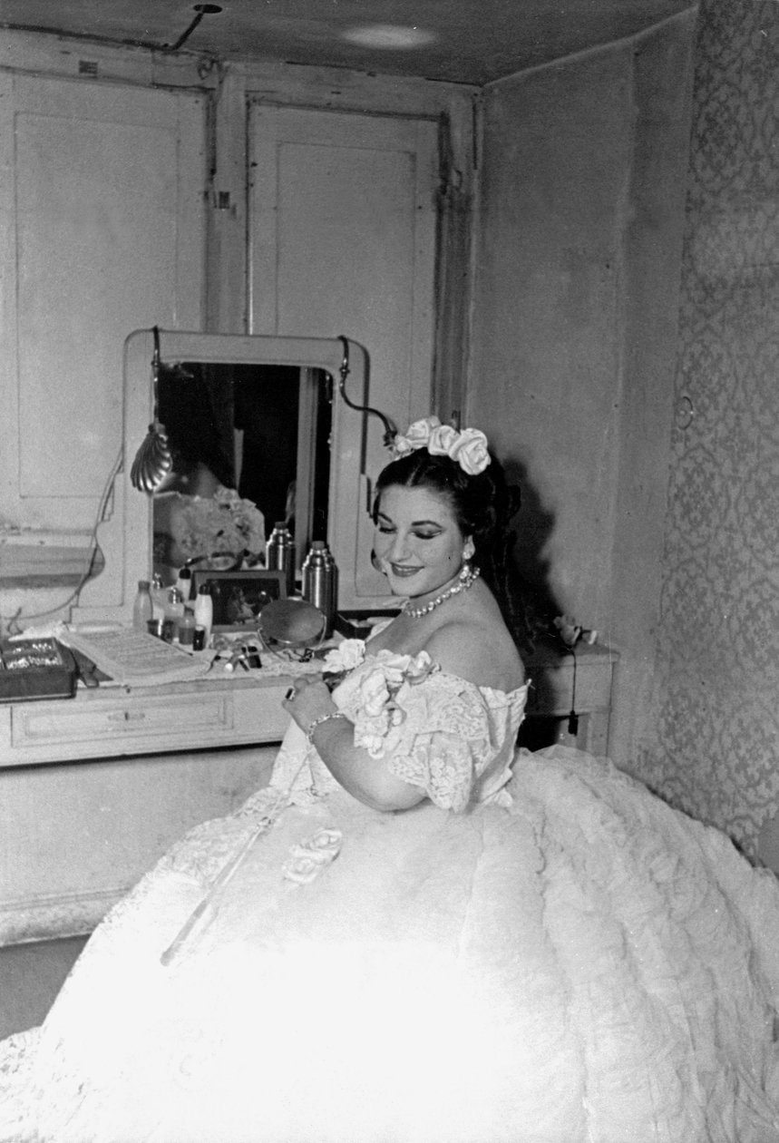 玛丽亚卡拉斯在“La Traviata”，帕尔马，1951年 作者 未知未知