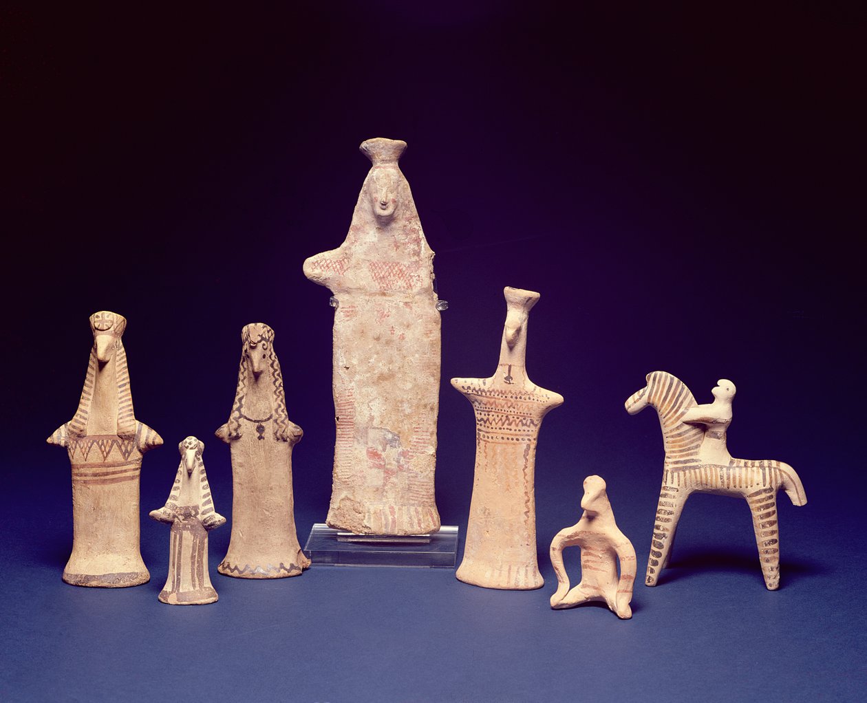 Boeotian Group：站立、蹲下的人物和骑手，公元前 600-550 年（彩绘陶土） 作者 不明