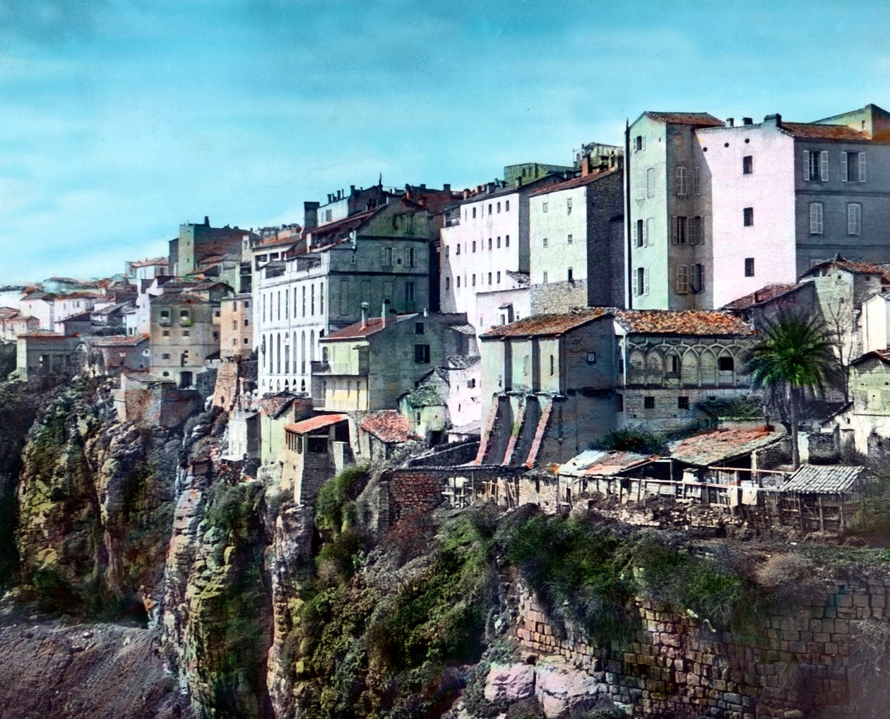 君士坦丁是阿尔及利亚仅次于阿尔及尔和奥兰的第三大城市，约 1920 年代 作者 未知艺术家