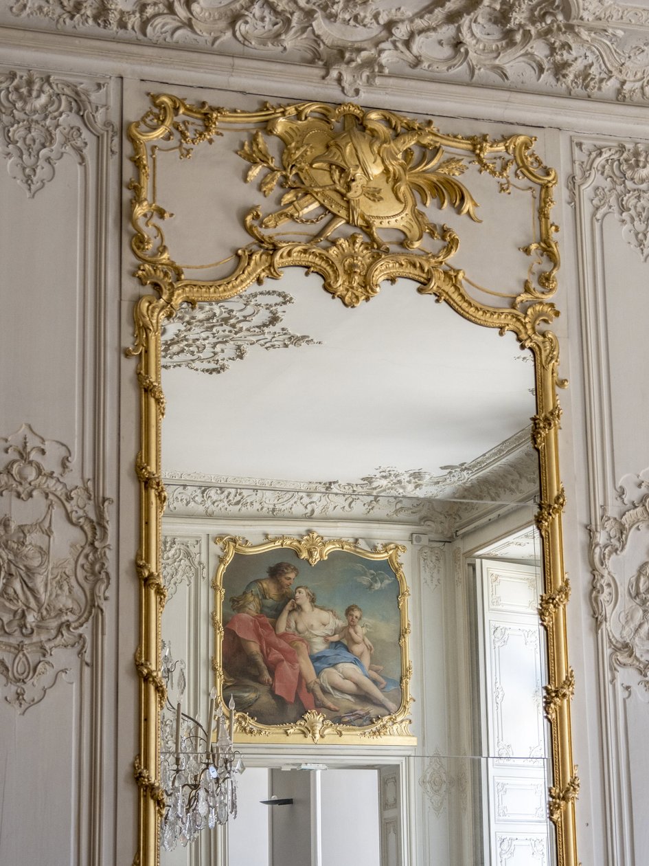 冰和镜子的游戏，Aurore 和 Cephale 的反射，Francois Boucher 的绘画（1703-1770）。 太子的房间。 巴黎苏比斯酒店 作者 不明