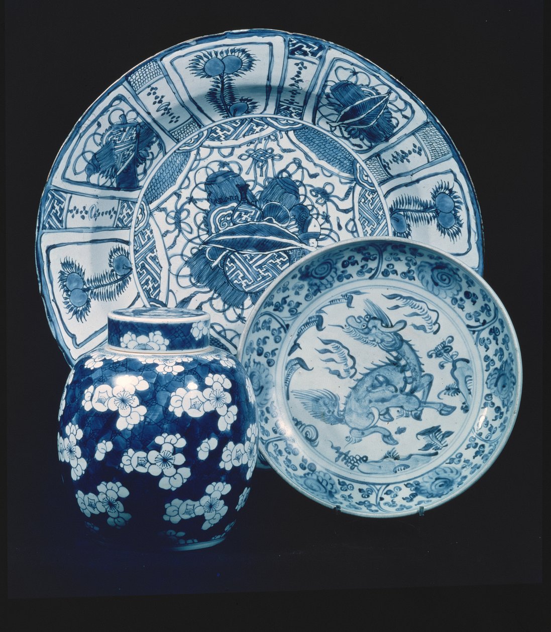 万历时期（1573-1619）的Kraak瓷器餐具； 16世纪初的地方菜；青花瓷姜罐，康熙时期（1662-1722） 作者 不明